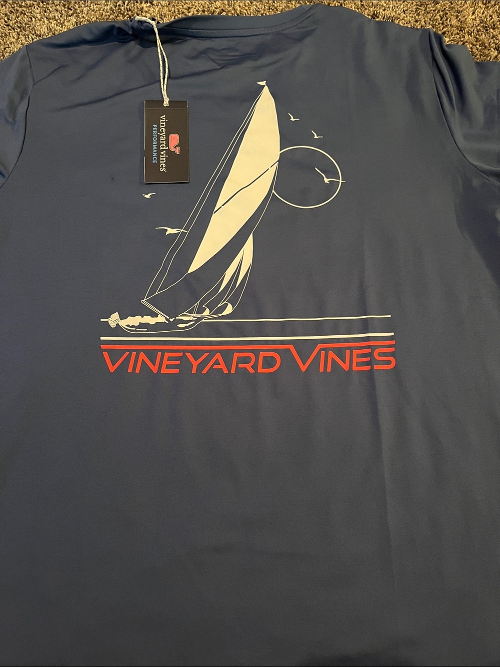 Vineyard Vines performance Navy Short-Sleeve Sail Graphic Tee w red & white !